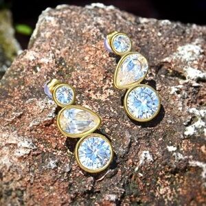 Gold Mixed Crystal Statement Stud Earrings